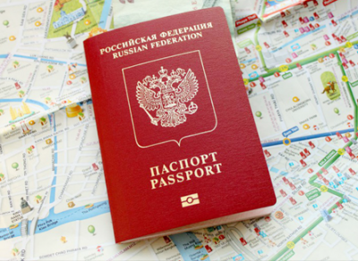 В России резко вырос спрос на загранпаспорта