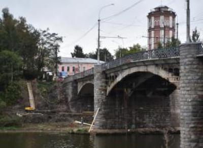 Ремонт второй стороны Октябрьского моста начнется 1 октября