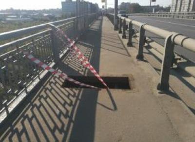 Ленинградский мост требует ремонта