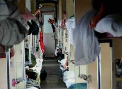 Пассажиры российских поездов будут спать в капсулах