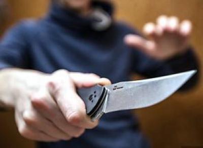 Ссора между супругами: муж нанёс жене 30 ножевых