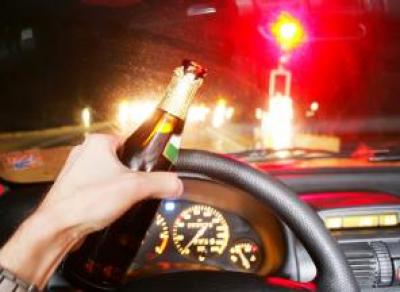 В Череповце пьяный водитель устроил хаотичную езду по встречке