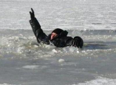 Череповчанам запретили ходить по льду