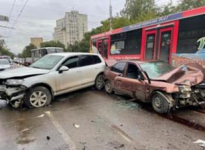 Пьяный водитель стал виновником ДТП в центре Вологды