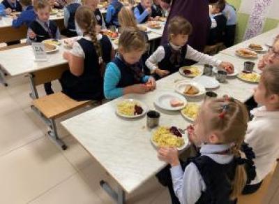 В Вологде уменьшилось финансирование питания начальных классов