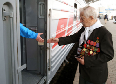 В праздничные дни вологодские ветераны могут ездить бесплатно в пригородных поездах