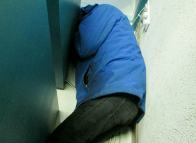 Пьяный вологжанин пытался спрятаться от бойцов Росгвардии за банкоматом