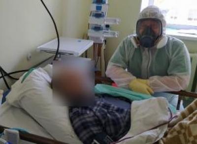 Череповецкого врача уволили из-за работы в моногоспитале