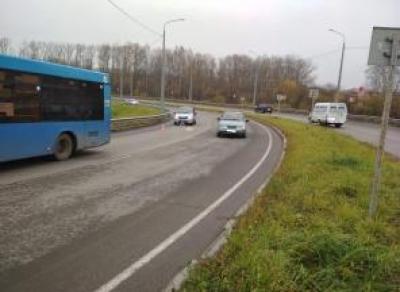 Женщина получила травмы в автобусе на виадуке в Вологде