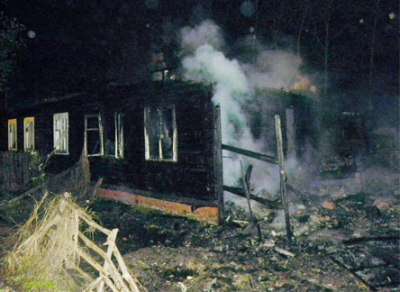 В Прилуках сгорел расселенный дом