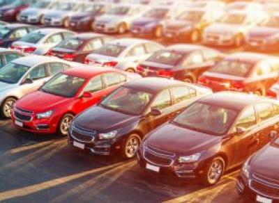 Продажи новых машин резко упали на Вологодчине