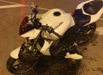 Три человека попали в больницу после ДТП с мотоциклом