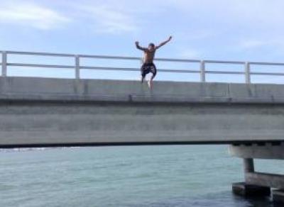 Мужчина прыгнул с Ягорбского моста