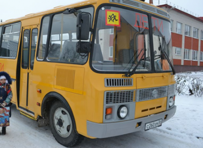 Гончаровская школа получила в пользование новый автобус