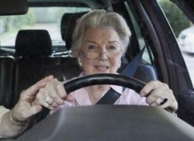 Поднят вопрос медсправок для пожилых водителей
