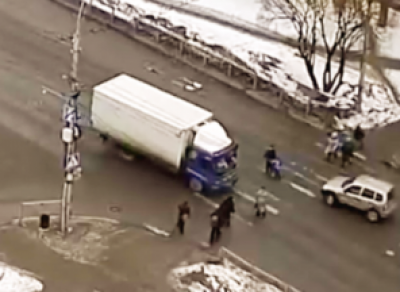 В Вологде грузовик сбил пенсионерку