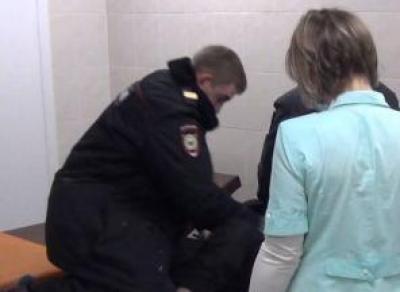 Бездомный устроил дебош в больнице Вологды