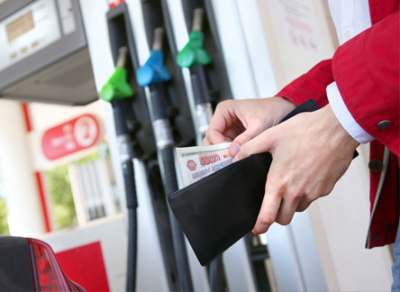 УФАС выявило признаки монопольно высокой цены на бензин и дизельное топливо в Вологодской области
