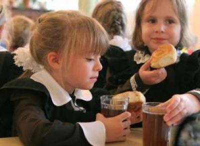 В Череповце повысили стоимость школьных завтраков