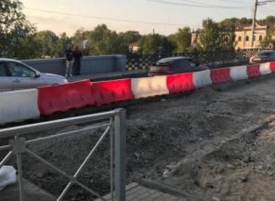 Возбуждено дело об административном правонарушении на подрядчика ремонта Октябрьского моста