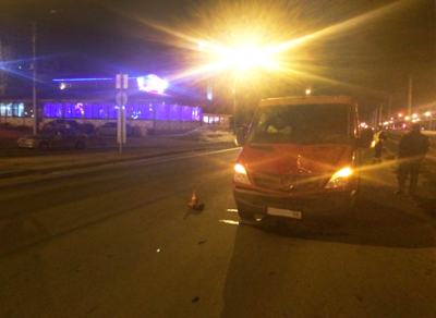 В Череповце под колесами фургона погиб 60-летний мужчина