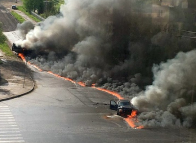 В Череповце сгорели два автомобиля: легковушка врезалась прямо в бензобак Газели