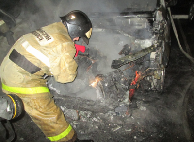 Три автомобиля сгорели в Череповце
