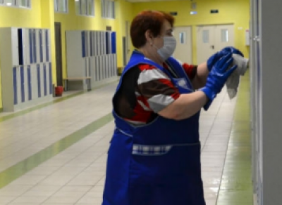 В Вологде пустые школы моют дважды в день