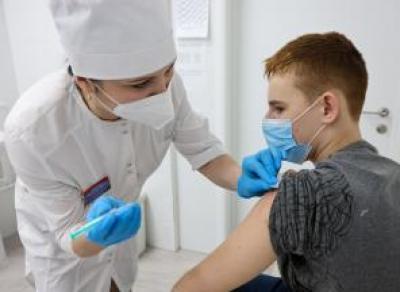 В Вологде детей начали прививать от коронавируса