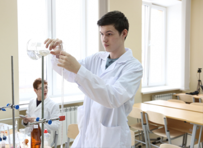 Ученик ВМЛ Михаил Матвеев стал победителем Всероссийской олимпиады школьников по химии