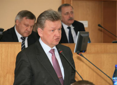 Областные власти хотят, чтобы бывший заместитель губернатора заплатил им 1 млрд.рублей