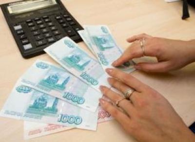 В Великом Устюге оператор-кассир присвоила себе около 60 тысяч рублей кредитных взносов