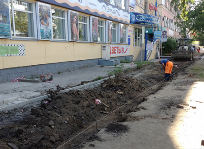  Ремонт тротуара на улице Козленской в Вологде идет полным ходом