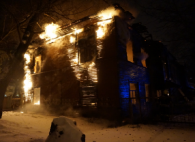 Поджигатели расселенных домов в Вологде не понесут никакой ответственности