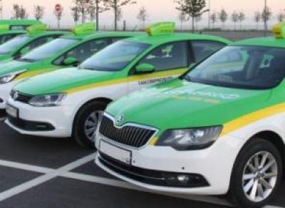 Машины такси в Вологде станут разноцветными
