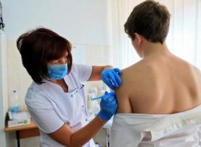 19 тысяч жителей области сделали прививку перед первой волной гриппа