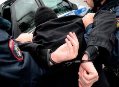 В Вологде наркоман пытался заколоть полицейского отверткой