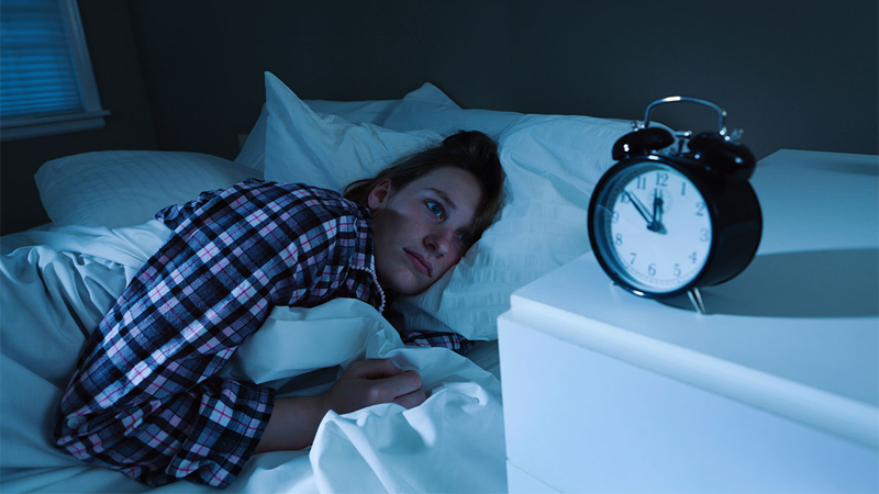 Плохой сон повышает риск переломов