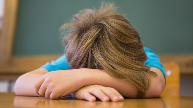 Хроническое недосыпание у дошкольников приводит к перееданию
