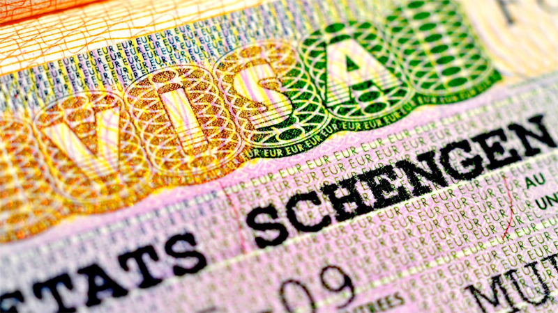 Российские туристы стали мировыми лидерами по количеству полученных шенгенских виз