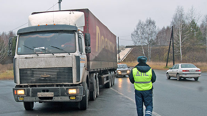 С 11 апреля в областной столице будет ограничено движение грузовых машин