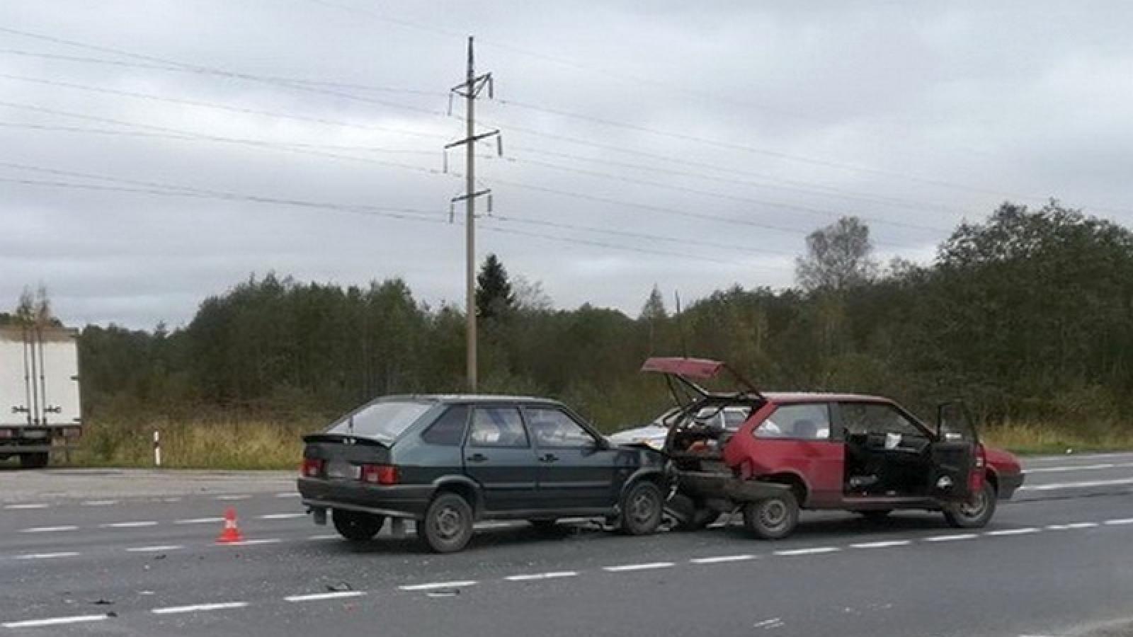 В ДТП на трассе Вологда — Новая Ладога пострадали трое