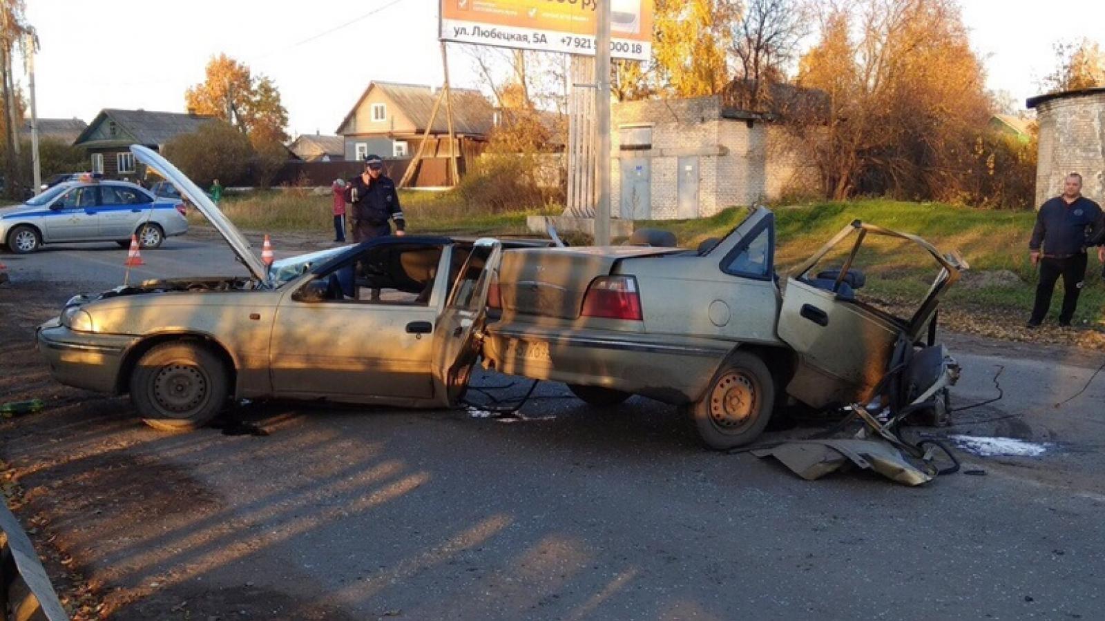 ДТП в Вологодской области: машину разорвало пополам