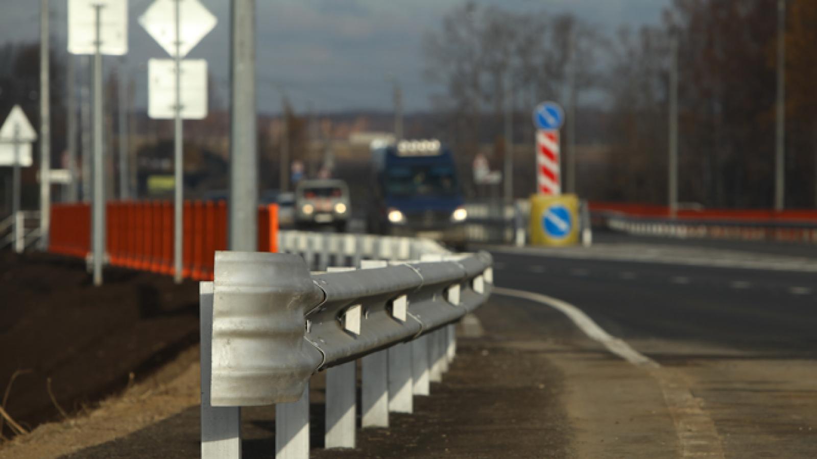На выезде из Вологды открыли мост через Тошню