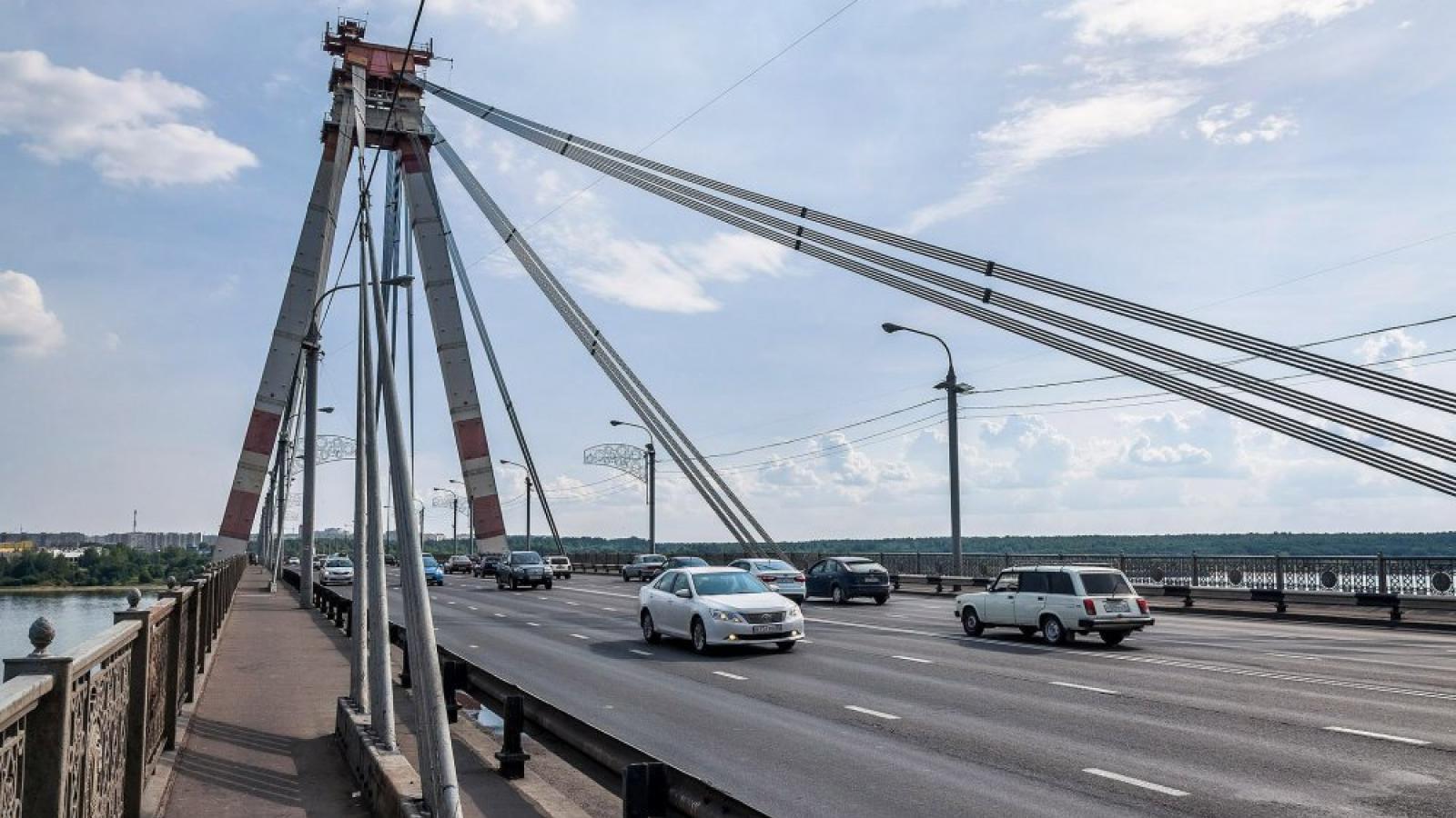 Череповчанин хотел спрыгнуть с Октябрьского моста