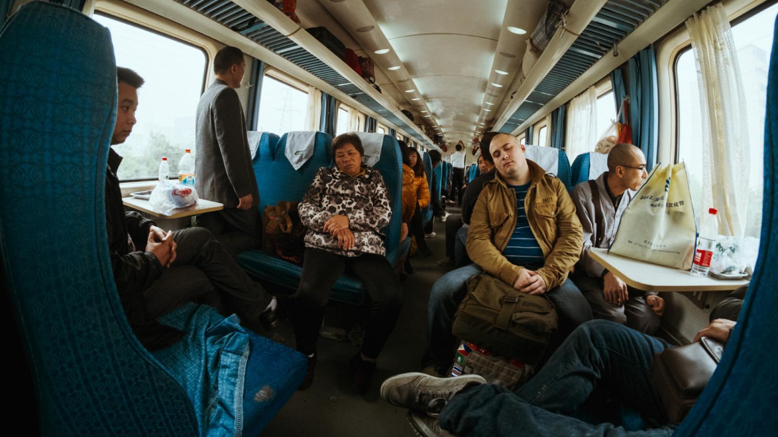 В скором поезде Вологда-Москва появится сидячий вагон