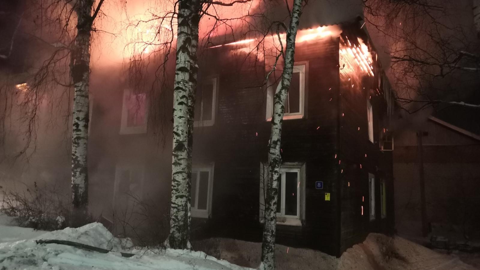 Пожар в Соколе: 19 человек остались без жилья