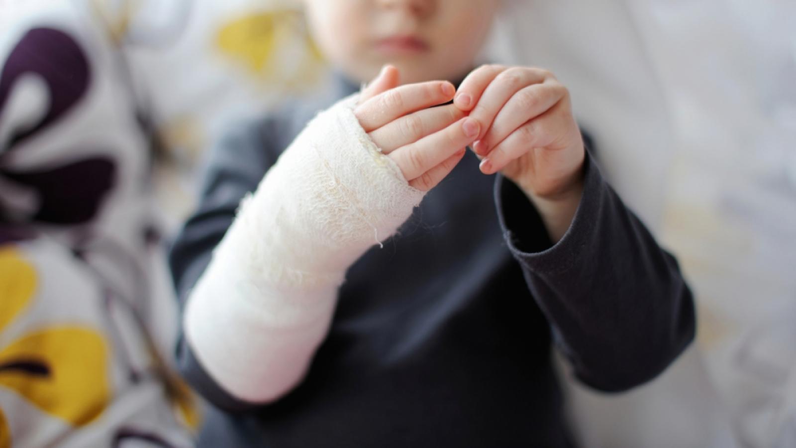 Полуторагодовалый ребенок получил серьезную травму в частном детсаду