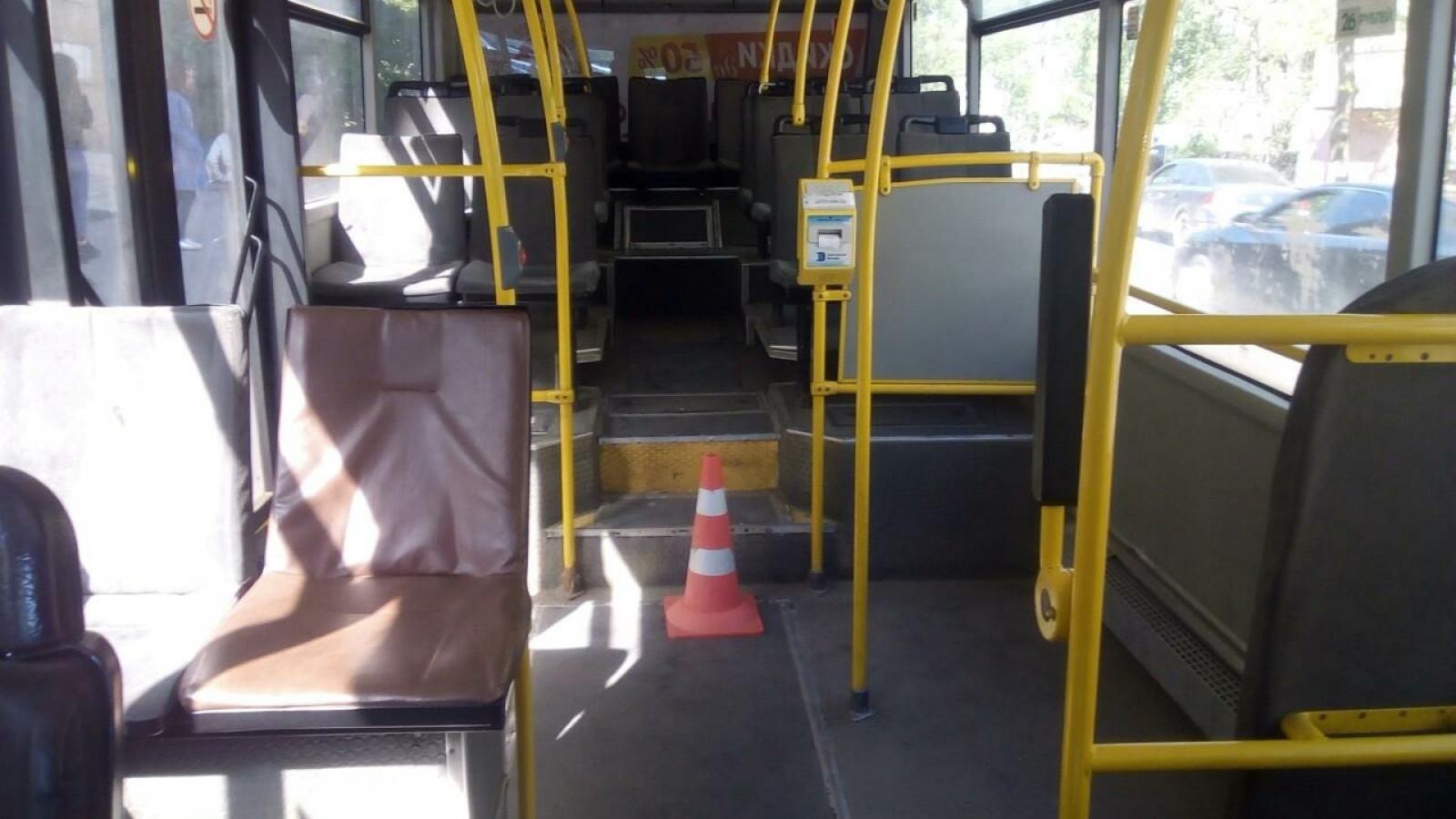 В Вологде пенсионерка травмировалась в автобусе