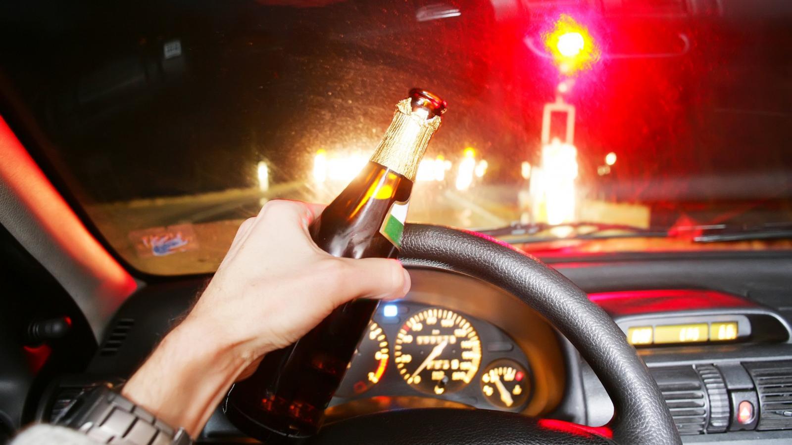 В Великоустюгском районе пьяный водитель сбил пьяного пешехода